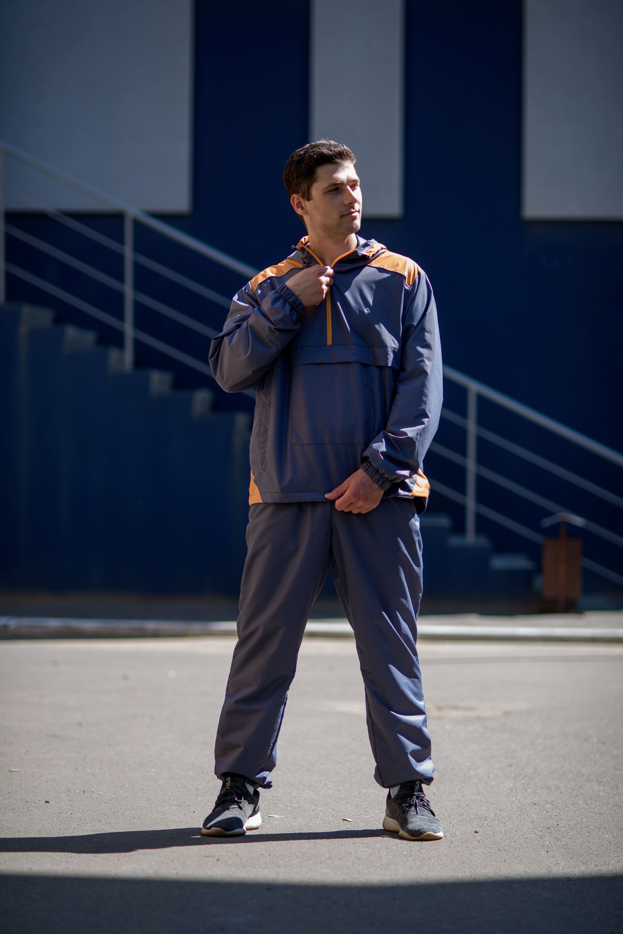Летний мужской спортивный костюм Гром, цвет асфальт/персик из мембраннойткани