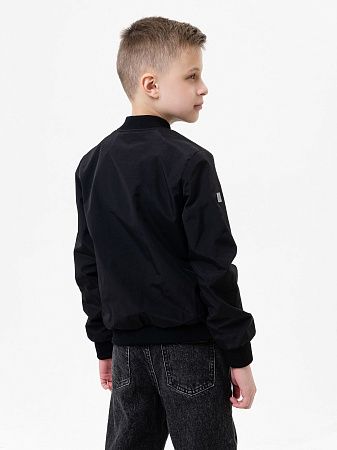 Куртка детская весенняя. цвет черный 